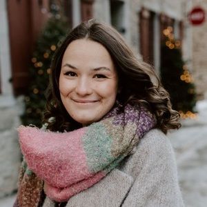 Meet your Posher, Laurie